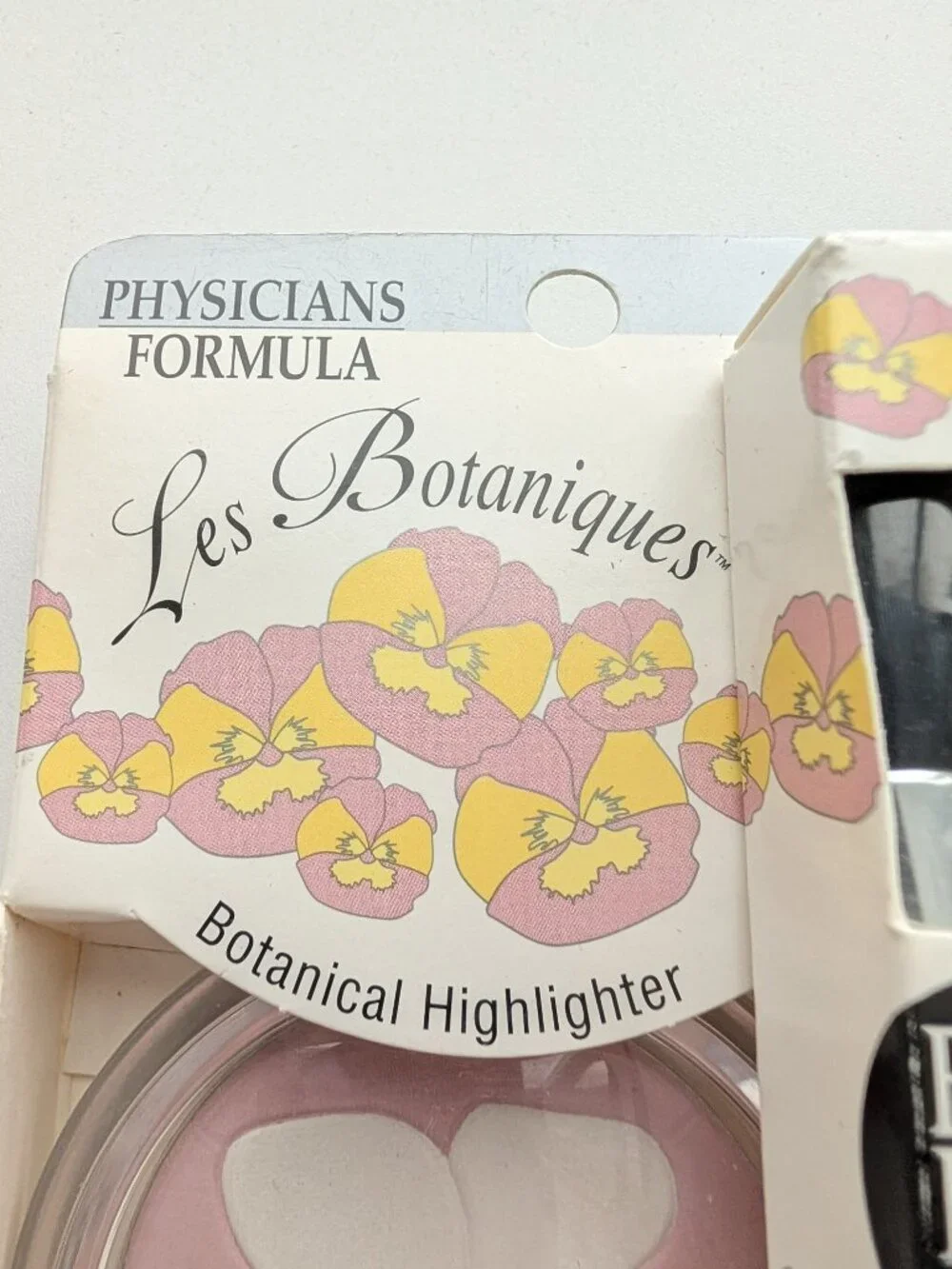Physicians Formula Les Botaniques Highlighter Fancy Pansy + Free Brush New